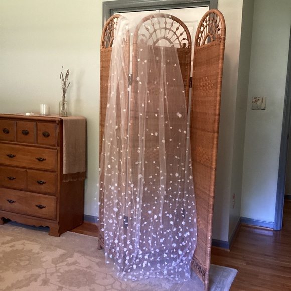 BHLDN Anthropologie Blossom veil - Picture 4 of 5